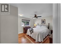 110 GLENGARRY CRESCENT - 38