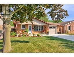110 GLENGARRY CRESCENT - 4