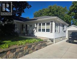 115 Gregory DRIVE - 1