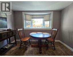 115 Gregory DRIVE - 12