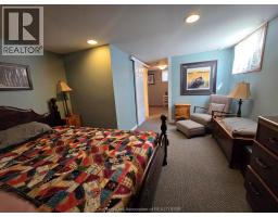 115 Gregory DRIVE - 26
