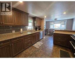 115 Gregory DRIVE - 3