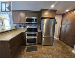 115 Gregory DRIVE - 5