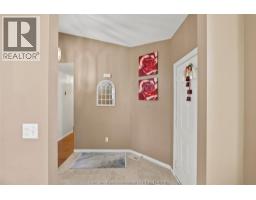 154 SEMENYN AVENUE UnitNo. 24 - 8