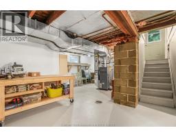 203 Talbot STREET East - 43
