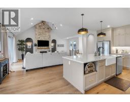 138 VALENCIA DRIVE - 15