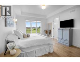 138 VALENCIA DRIVE - 19