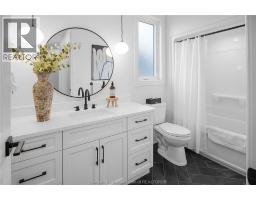138 VALENCIA DRIVE - 26