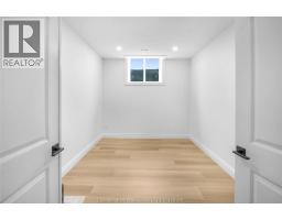 138 VALENCIA DRIVE - 38