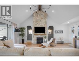 138 VALENCIA DRIVE - 7