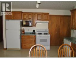 19A ERIE STREET North - 12