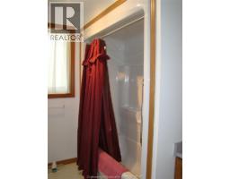 19A ERIE STREET North - 24
