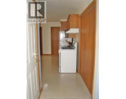 19A ERIE STREET North - 31