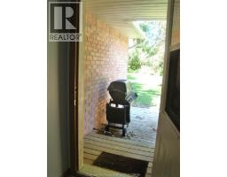 19A ERIE STREET North - 32