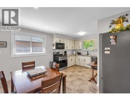85 Marion AVENUE - 10