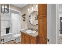 85 Marion AVENUE - 19
