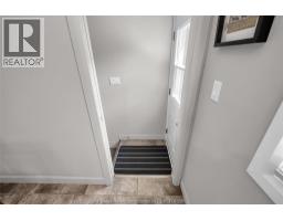 85 Marion AVENUE - 27