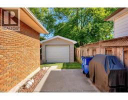 85 Marion AVENUE - 3