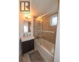 18 Erie STREET North - 30