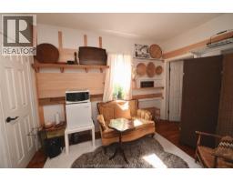 18 Erie STREET North - 41