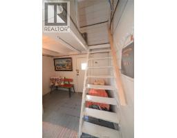 18 Erie STREET North - 43