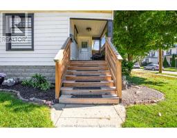 58 Forest STREET - 10