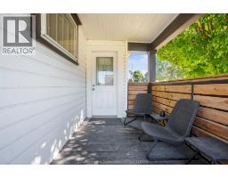 58 Forest STREET - 11