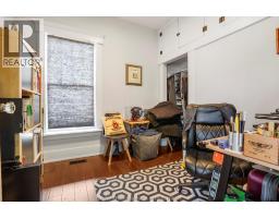 58 Forest STREET - 22