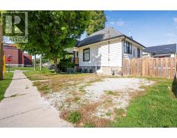 58 Forest STREET - 5