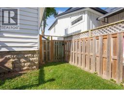 58 Forest STREET - 9