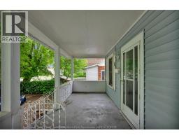 61 Baxter STREET - 3