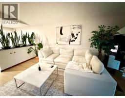 14 MacMillan CRESCENT - 14