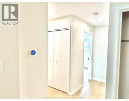 14 MacMillan CRESCENT - 17