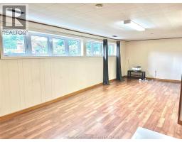 14 MacMillan CRESCENT - 28