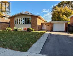 14 MacMillan CRESCENT - 3