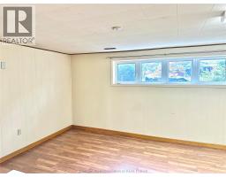 14 MacMillan CRESCENT - 30