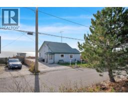 18518 Erie Shore DRIVE - 43