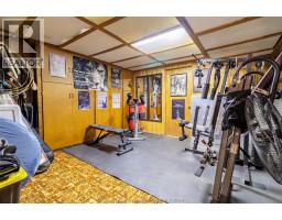 282 Talbot STREET West - 36