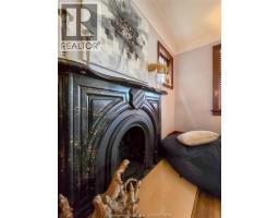 90 Stanley AVENUE - 13