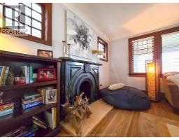 90 Stanley AVENUE - 14