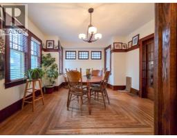 90 Stanley AVENUE - 20