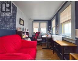 90 Stanley AVENUE - 27