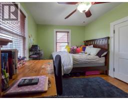 90 Stanley AVENUE - 31