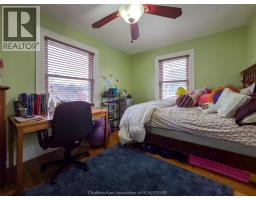 90 Stanley AVENUE - 32