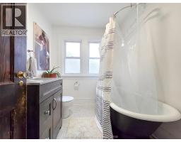 90 Stanley AVENUE - 40