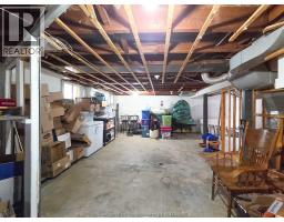 90 Stanley AVENUE - 50