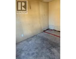 136 Adelaide STREET South - 5