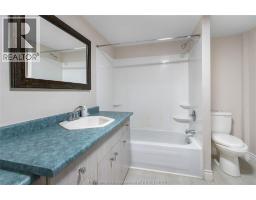 61 Baxter STREET - 14