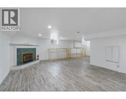 61 Baxter STREET - 24