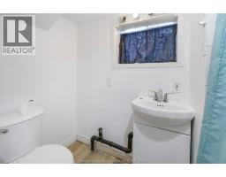 61 Baxter STREET - 26